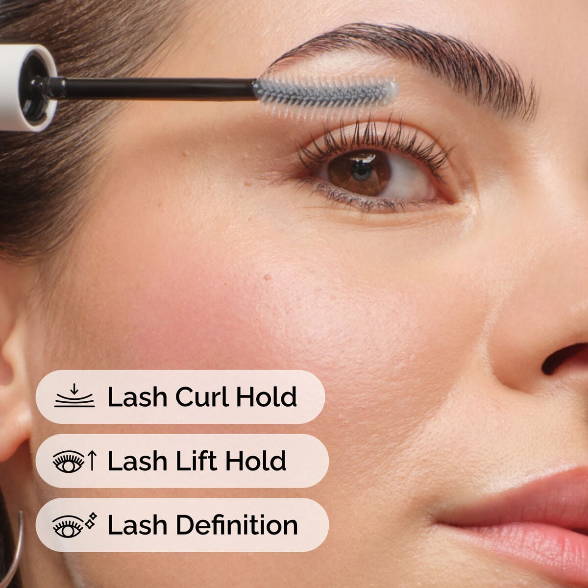 lash-curl-finisher-w3 ord-lash-curl-finisher-model-application-with-benefits.jpg